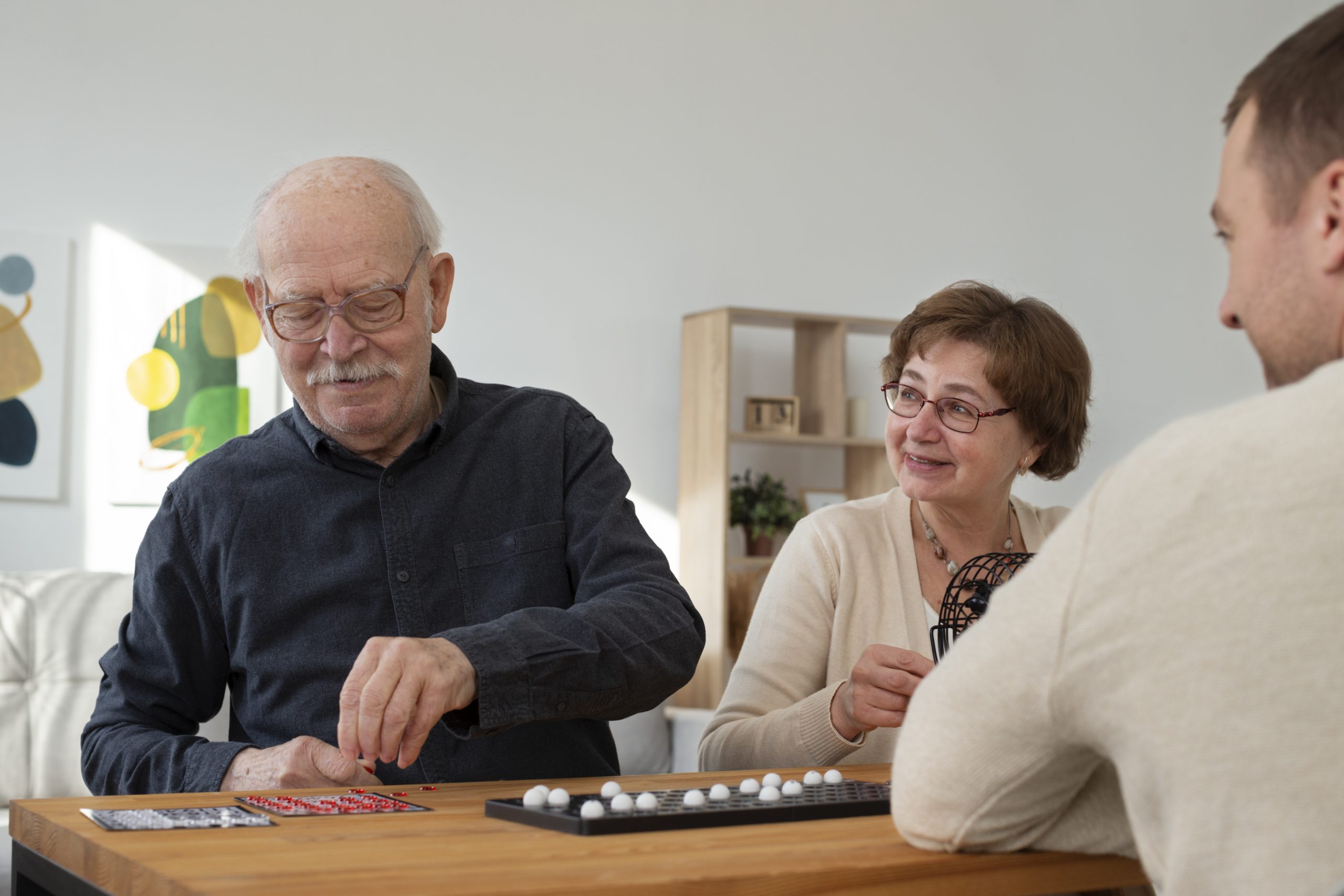 close-up-people-playing-game